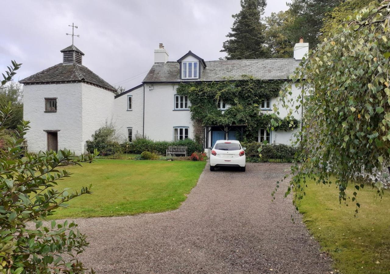 Castell Madoc Cottages Lower Chapel ภายนอก รูปภาพ